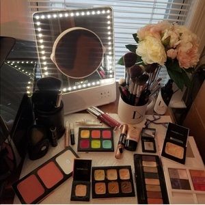 Glamcor Riki Skinny Vanity Mirror (brand new)